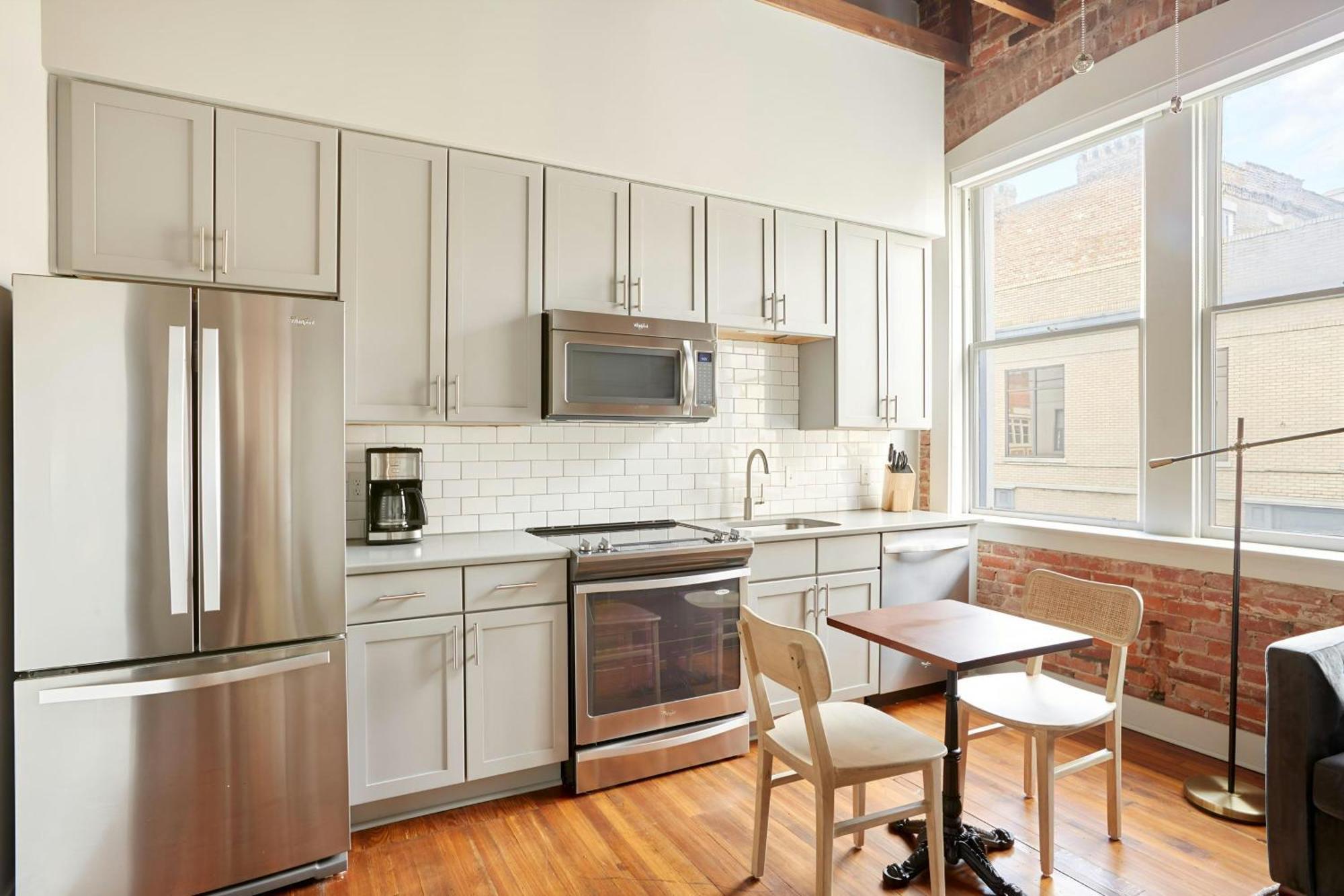 סוואנה Sonder By Marriott Bonvoy The Drayton Apartments Historic District מראה חיצוני תמונה